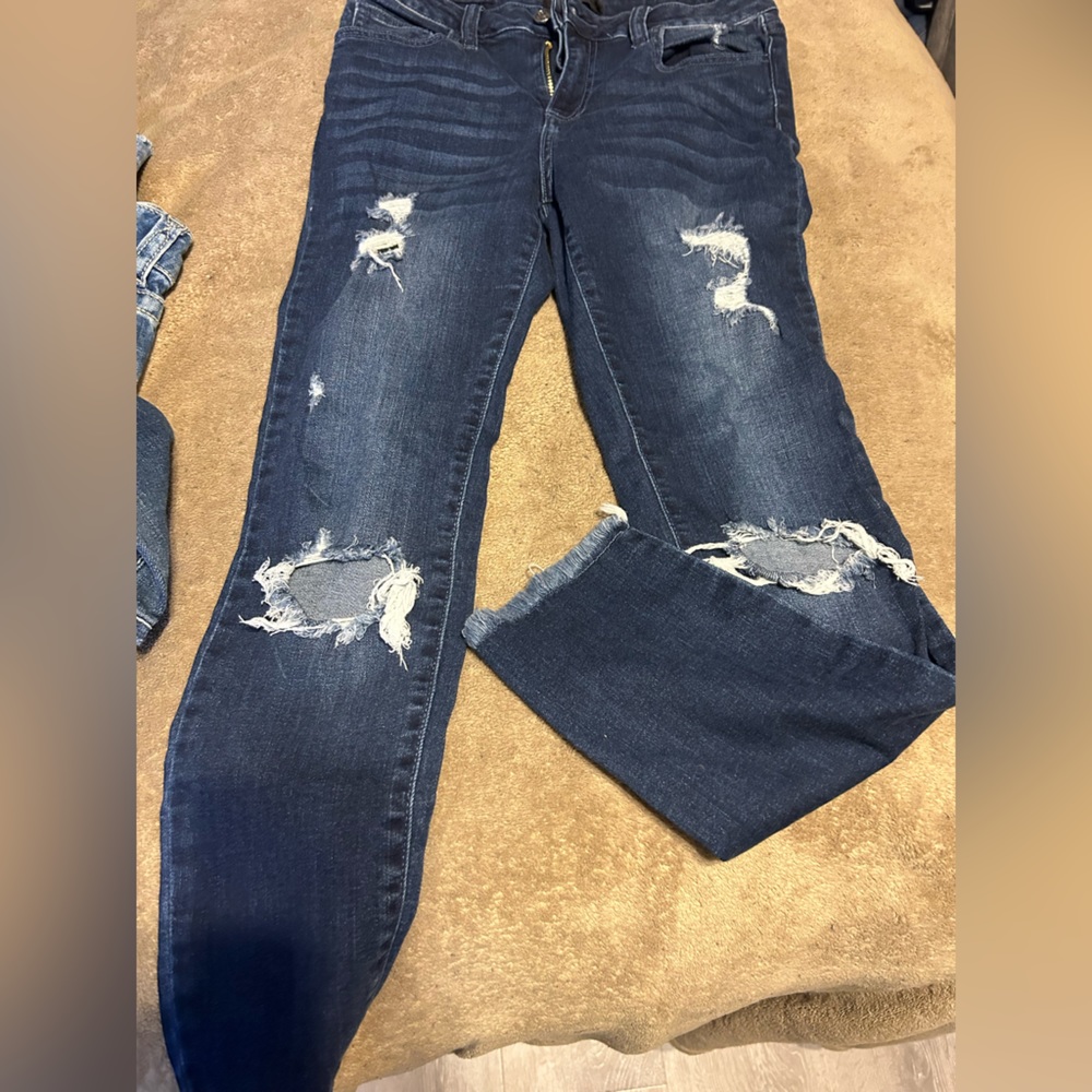 Cello distressed skinny jean